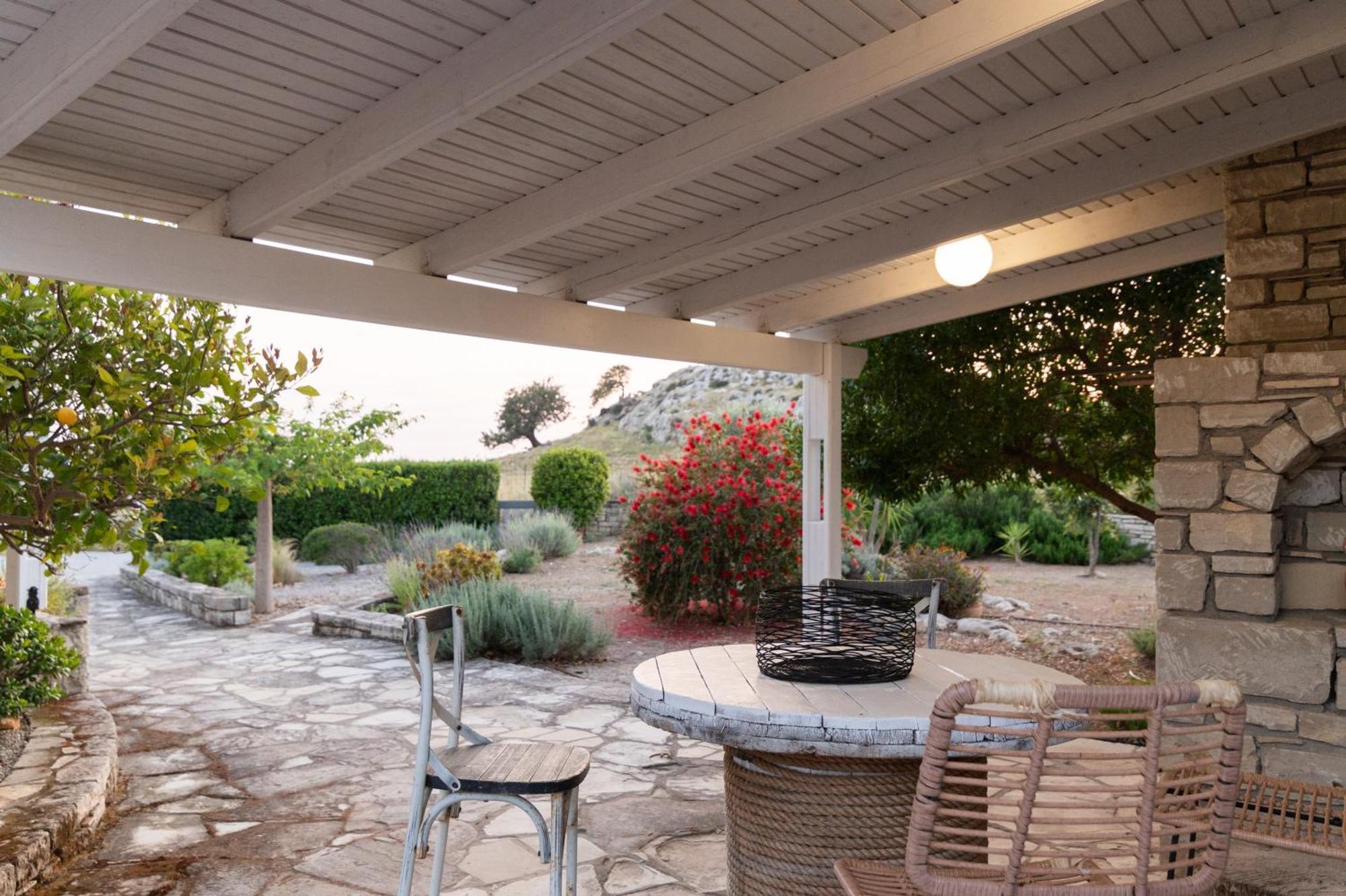 Carob Villa Μοίρες Εξωτερικό φωτογραφία